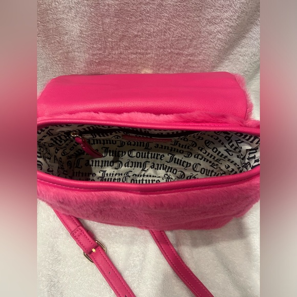Juicy Couture “Let’s Get Cozy” Crossbody Bag | Pink Flash Faux Fur Purse | NWT - Picture 7 of 12
